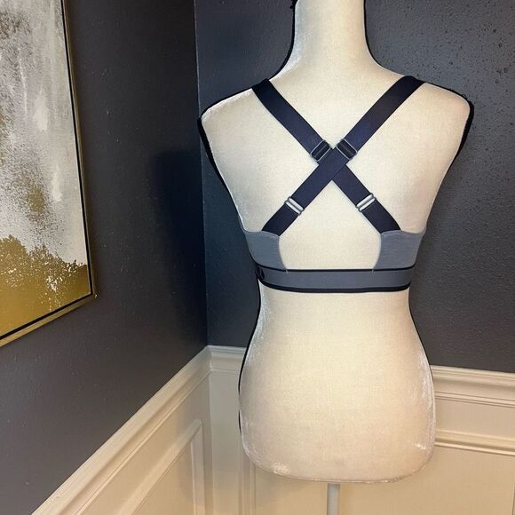 Lululemon Inner Essence Bra - Picture 9 of 11